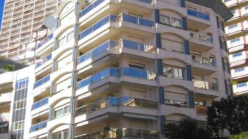 FOR RENT – MONACO – LARGE OFFICE SPACE IN LA ROUSS..