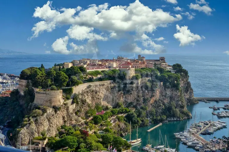 FOR SALE – MONACO-VILLE – STUDIO WITH SLEEPING ARE..