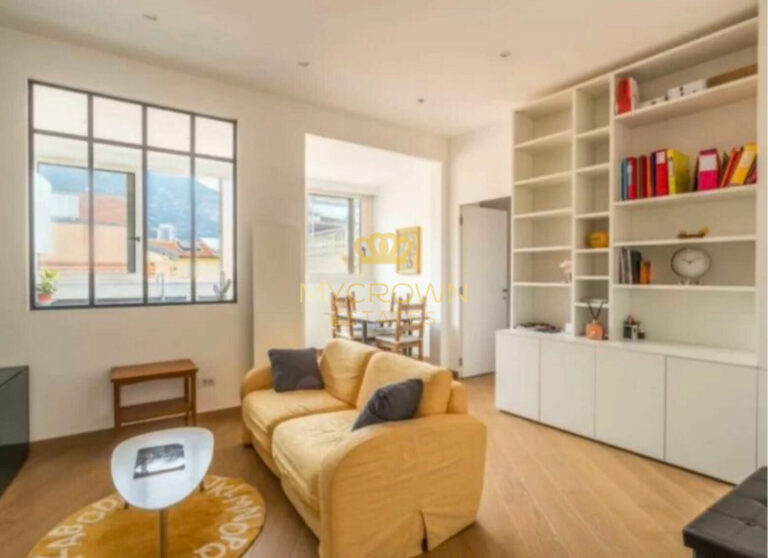 FOR SALE – MONACO-VILLE – RENOVATED 2-BEDROOM WITH..