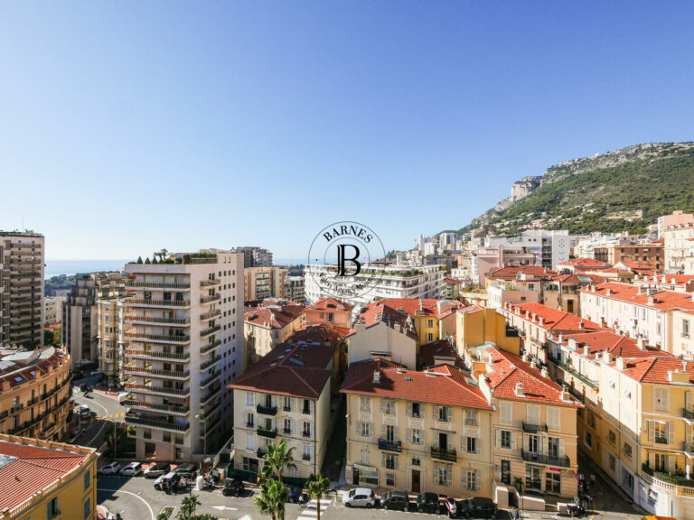 FOR SALE – MONTE-CARLO – RENOVATED 2-BEDROOM APART..