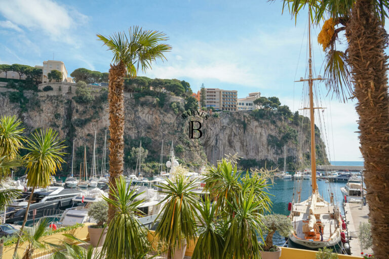 FOR SALE – FONTVIEILLE – SEAFRONT 3-BEDROOM LUXURY..
