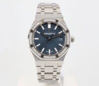 AUDEMARS PIGUET ROYAL OAK 34MM BLUE DIAL AUTOMATIC..
