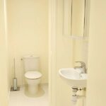 wc-lave-mains-moyen-1676990630