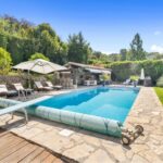 Charming villa in a sought-after estate – Gallery 2