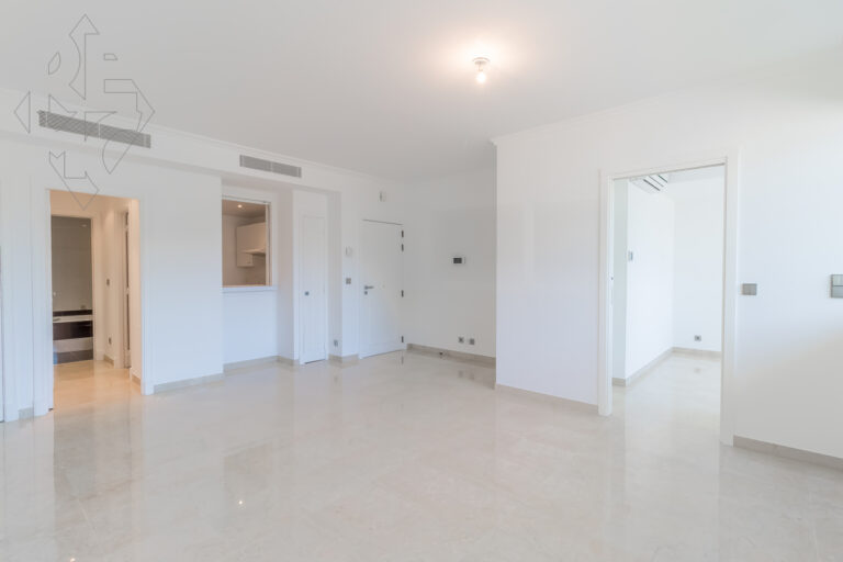 FOR RENT – MONACO – 2 ROOMS WITH PARKING
Price: €4..