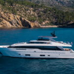 Seven_YachtShot_H015_eds6cj-3
