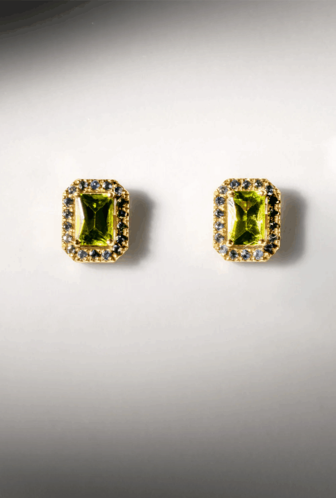 CHARLOTTE.B EARRINGS “UNIQUE” – YELLOW GOLD WITH B..