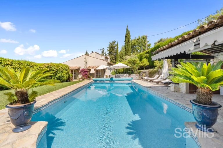 Charming villa in a sought-after estate