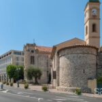 In center town, one/two bedroom apartment – Featured