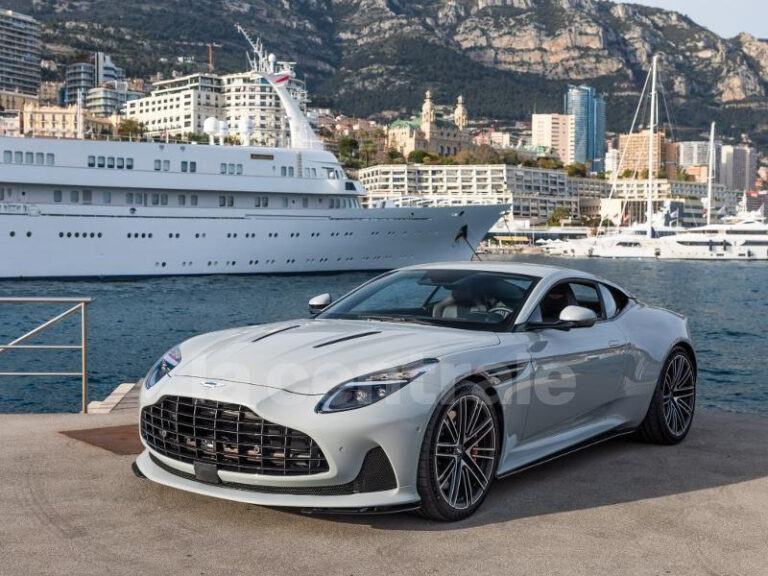 ASTON MARTIN DB12 V8 4.0 680HP BVA8
Price: €254,50..