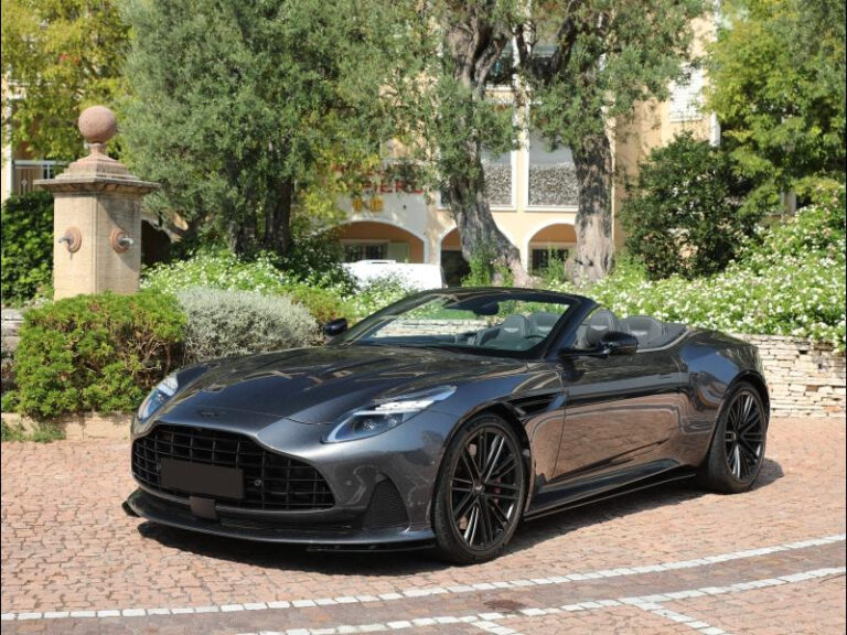 ASTON MARTIN DB12 VOLANTE V8 4.0 680HP BVA8
Price:..