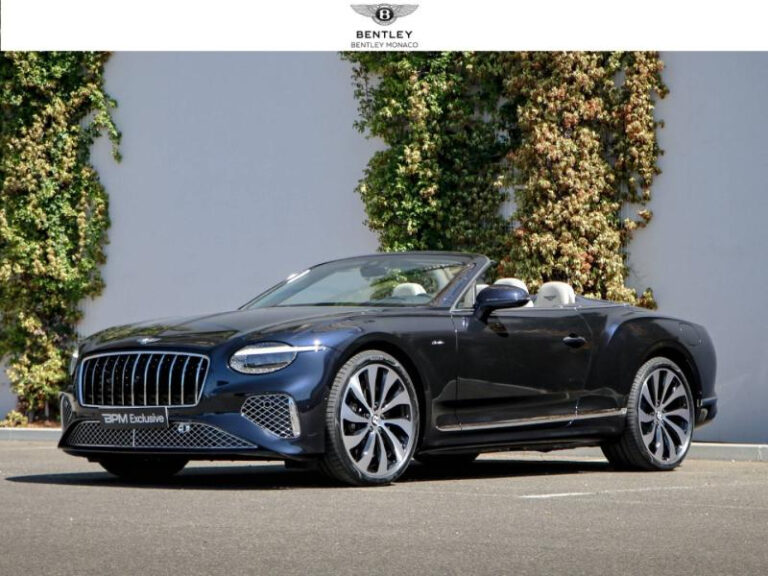BENTLEY CONTINENTAL GTC AZURE V8 4.0 HYBRID 682HP
..