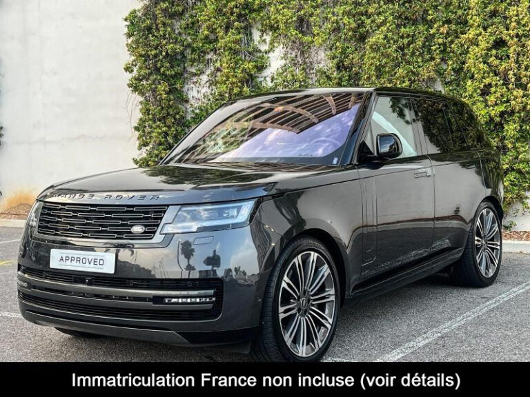 LAND ROVER RANGE ROVER 4.4 P530 AUTOBIOGRAPHY SWB
..