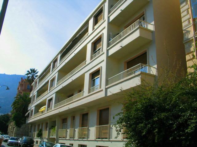 FOR RENT – MONTE-CARLO – 3-ROOM APARTMENT WITH CEL..
