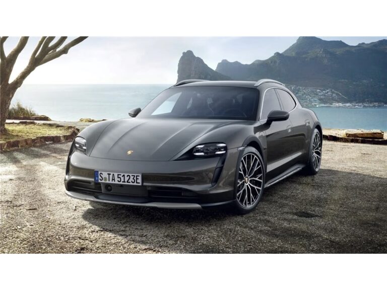 PORSCHE TAYCAN CROSS TURISMO 4S 571 CH
Price: €84,..