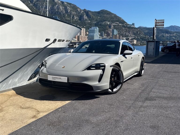 PORSCHE TAYCAN 4S 571 CH AVEC BATTERIE PERFORMANCE..