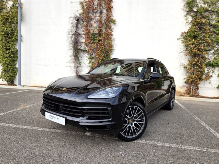 PORSCHE CAYENNE 3.0 V6 440 CH TIPTRONIC BVA
Price:..