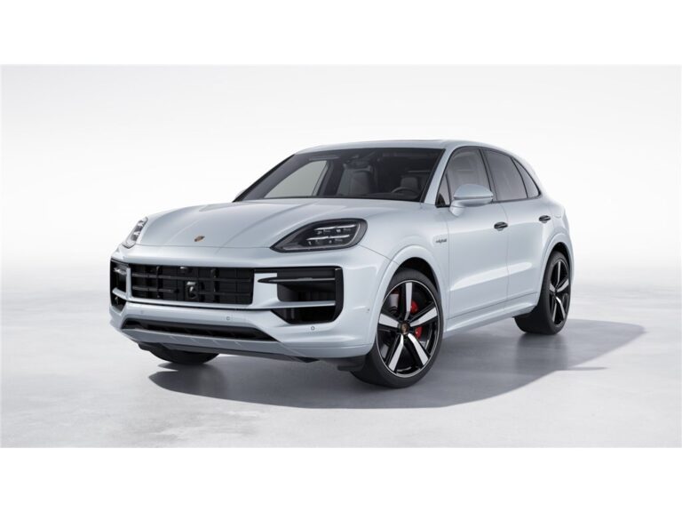 PORSCHE CAYENNE E-HYBRID 3.0 V6 519 CH
Price: €161..