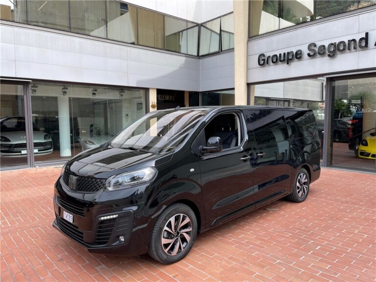 FIAT E-ULYSSE LIVING 75KWH 136CH
Price: €49,900
Ye..