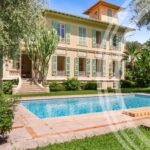 A Timeless Belle Époque Villa in Private Domain Just Steps from Passable Beach – Gallery 1