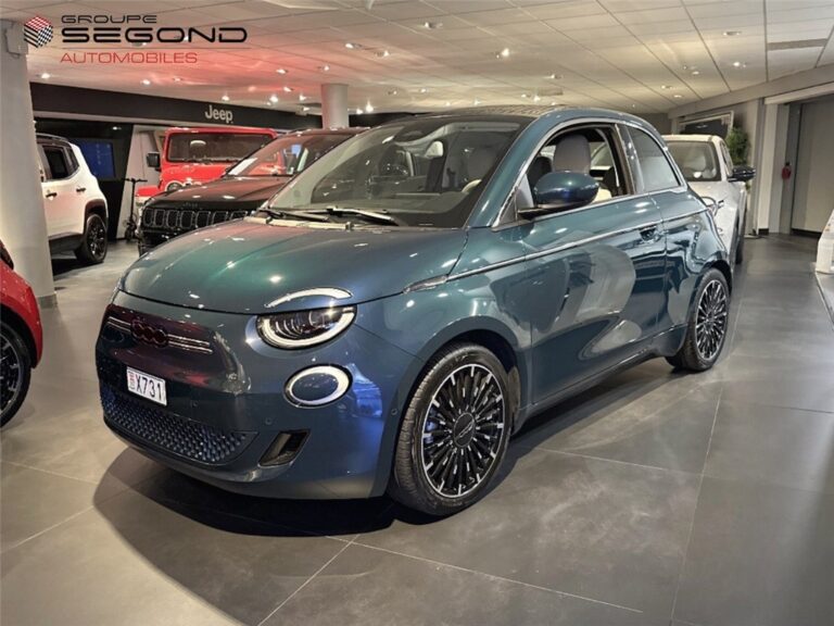 FIAT 500e CABRIOLET C E 118 CH LA PRIMA
Price: €39..