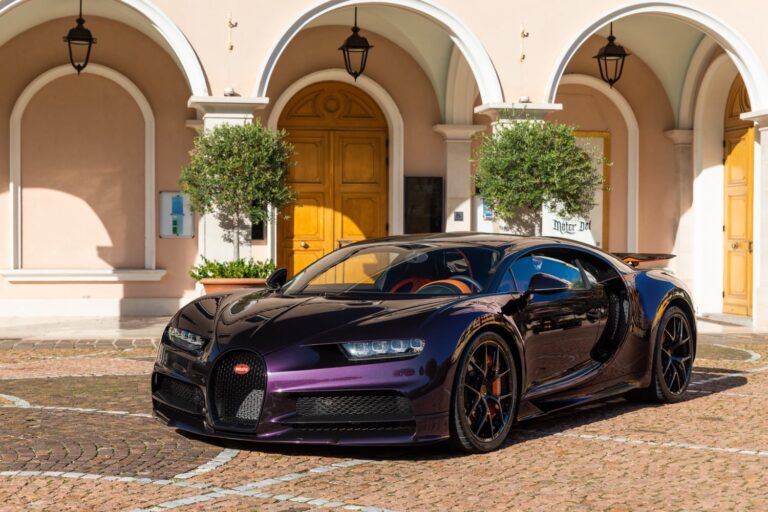 BUGATTI CHIRON SPORT
Price: On request
Year: 2019
..