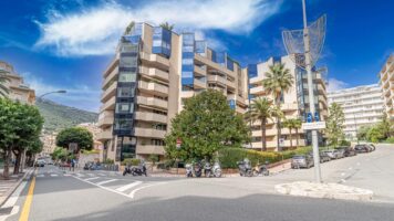 FOR SALE – MONTE-CARLO – APARTMENT/OFFICE SPACE – ..