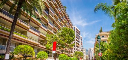FOR SALE – CARRÉ D’OR – CONTEMPORARY STUDIO WITH P..