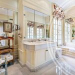 Prestigious Waterfront Villa with Panoramic Sea Views near Monaco – Gallery 8