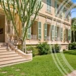 A Timeless Belle Époque Villa in Private Domain Just Steps from Passable Beach – Gallery 9