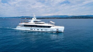 Yacht Charter – M/Y JESMA IIBuilder: Admiral – It..
