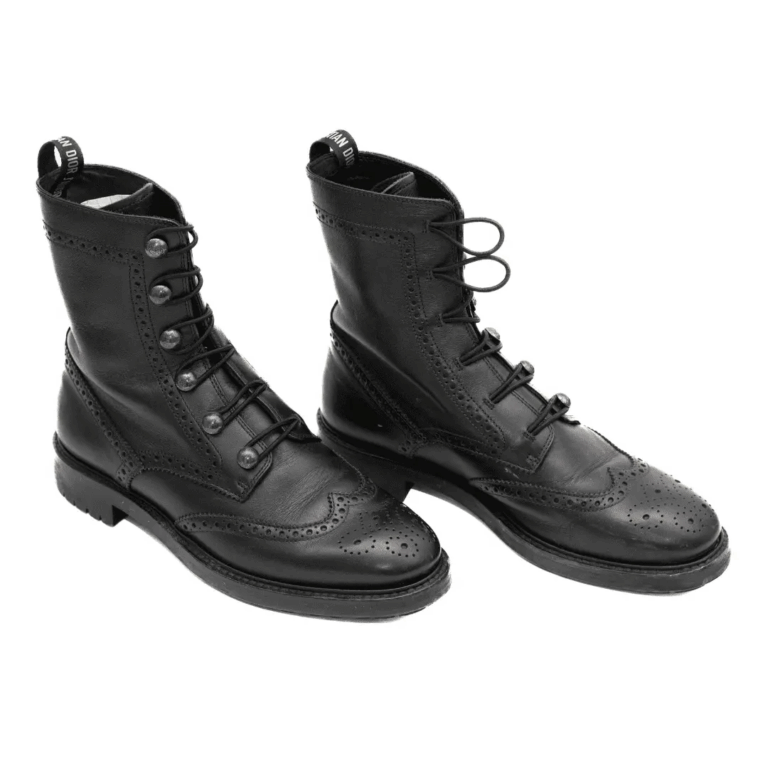 FOR SALE – CHRISTIAN DIOR BLACK LEATHER ANKLE BOOT..