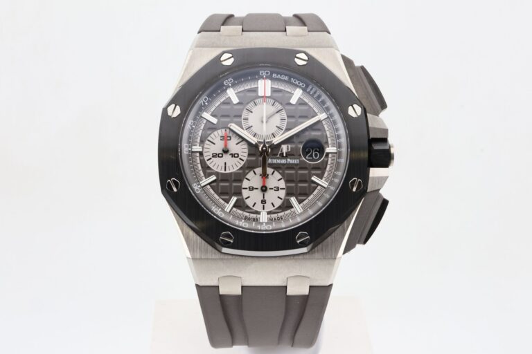 FOR SALE – AUDEMARS PIGUET ROYAL OAK OFFSHORE 44 T..