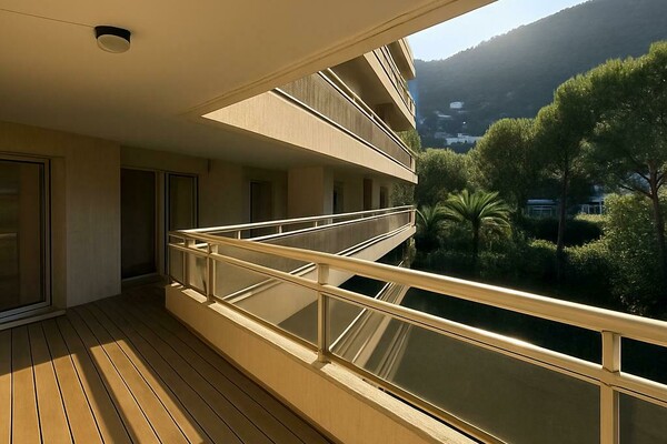 FOR RENT – JARDIN EXOTIQUE – RENOVATED 2-BEDROOM IN LES LIGURES