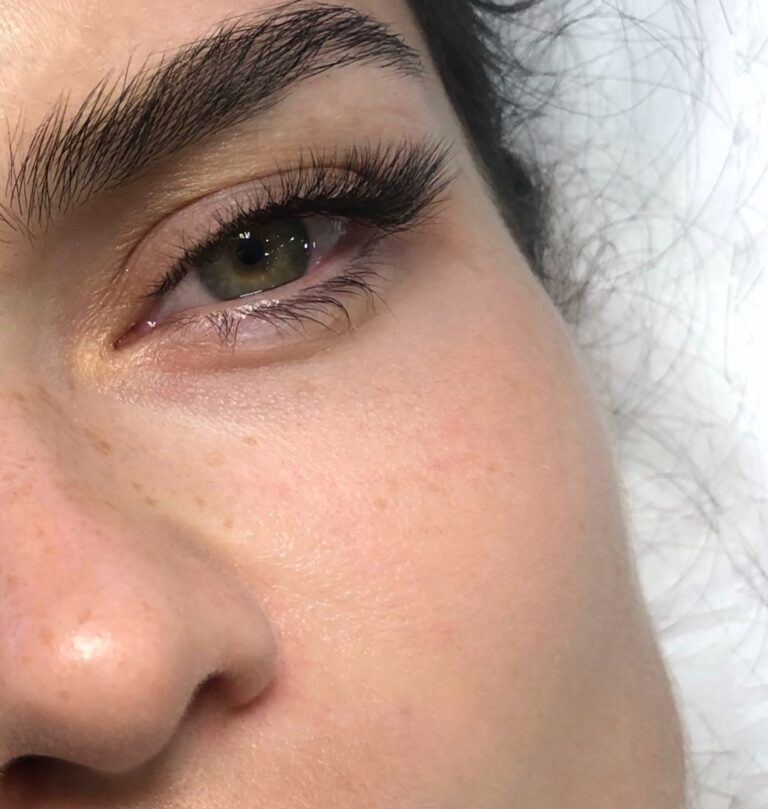 Glam Lash Extensions in Monaco

Enhance your look ..