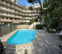 FOR SALE – ROQUEBRUNE-CAP-MARTIN – 2-BEDROOM APARTMENT WITH TERRACE