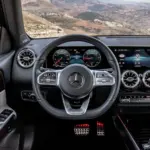Mercedes-Benz-GLB-3