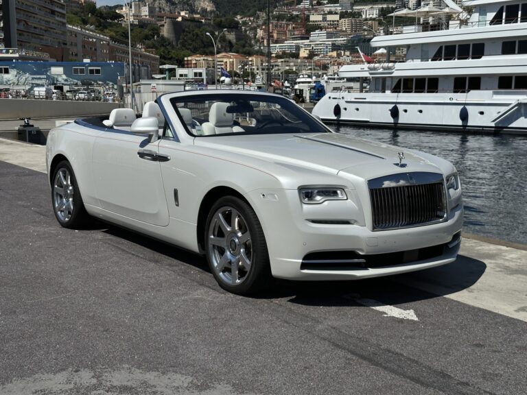 ROLLS-ROYCE DAWN FASHION – 2018
Price: €340,000
Fi..