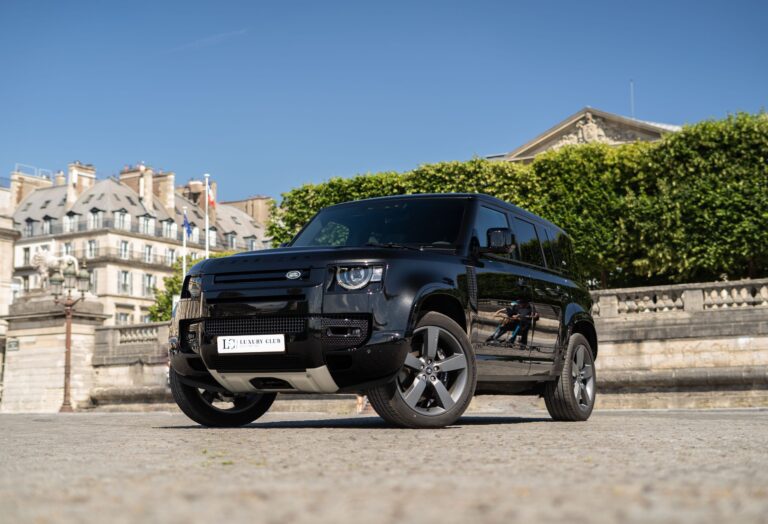 RANGE ROVER DEFENDER V8 RENTAL

The Land Rover Def..