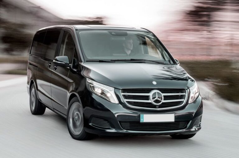 MERCEDES CLASSE V RENTAL

The Mercedes Classe V of..