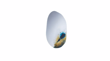 COMÈTE MIRROR – BLUE/GREEN GLASS

Design: Mira Vis..