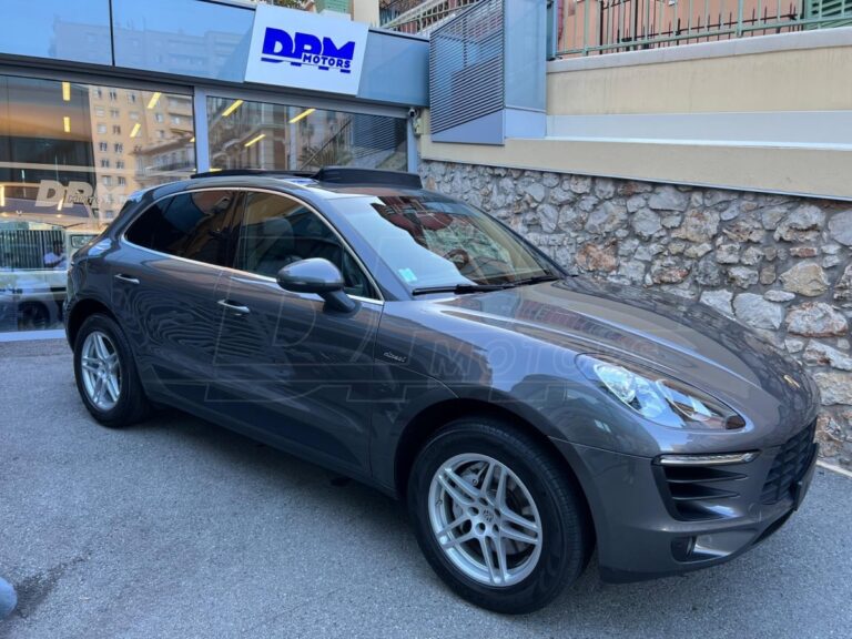 FOR SALE – PORSCHE MACAN DIESEL V6 3.0 PDK

Year: ..