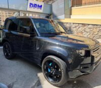 FOR SALE – LAND ROVER DEFENDER 90 V8 EDITION 007

..