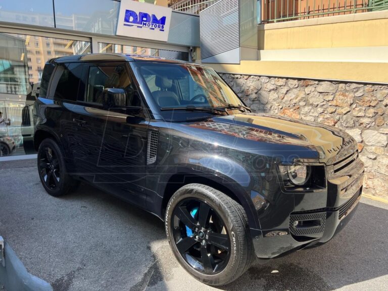 FOR SALE – LAND ROVER DEFENDER 90 V8 EDITION 007

..
