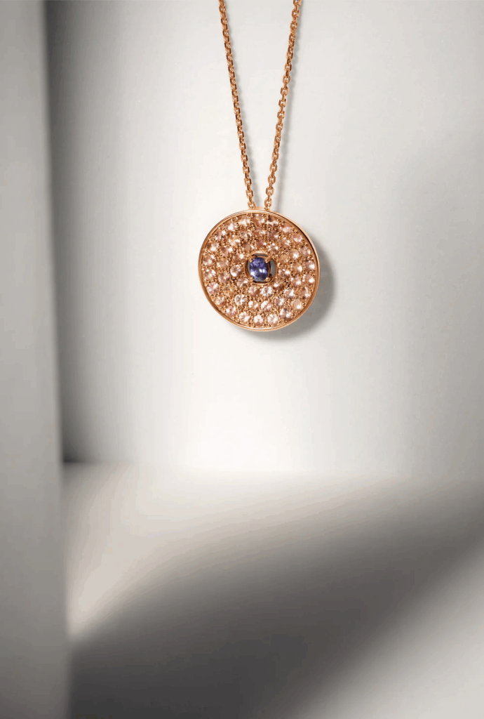 Autour de toi – Pink & Blue Sapphires Pendant

Pri..