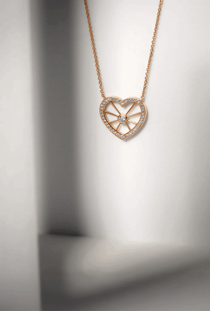 Cœur – Rose Gold Necklace

Price: €3,800 (incl. ta..