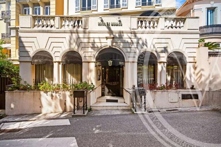 Belle-Époque Masterpiece in Cap-d’Ail – Hotel with 14 Bedrooms, Sea Views & Rare Potential