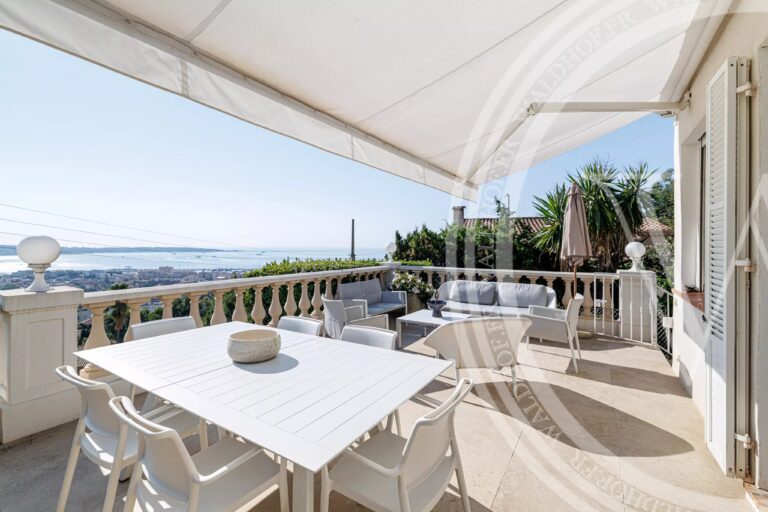 Villa Super Cannes area sea view