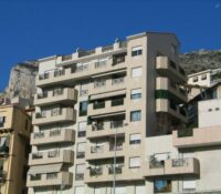 FOR SALE – LA CONDAMINE – 2 ROOMS – TERRACE & DOUB..