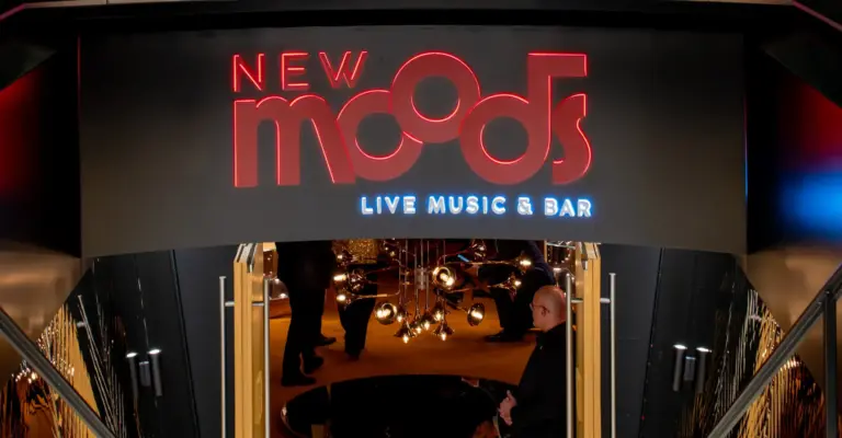 Riff Raff – AC/DC Tribute at New Moods